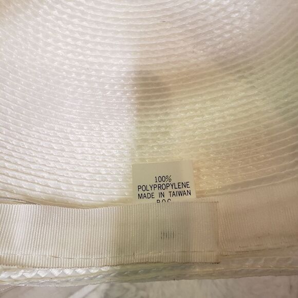 Hat   - Picture 9 of 9